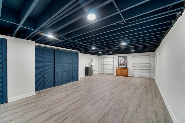 1072 Brantwood Avenue, Elk Grove Village, IL 60007