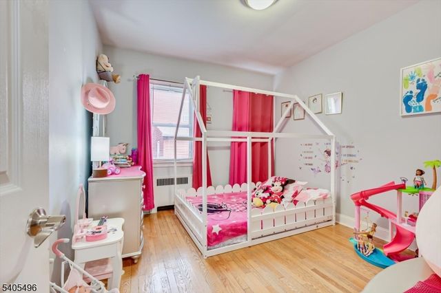 123 Harrison St, Bloomfield Twp., NJ 07003