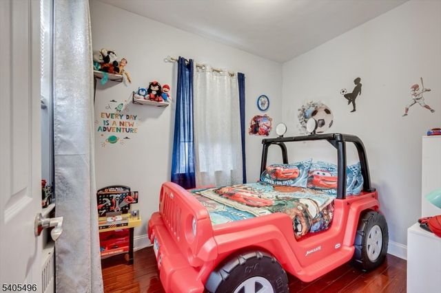 123 Harrison St, Bloomfield Twp., NJ 07003