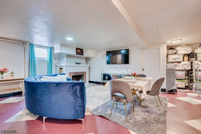 123 Harrison St, Bloomfield Twp., NJ 07003