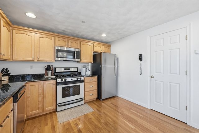 81 Salem Road 74, Billerica, MA 01821