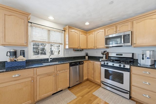 81 Salem Road 74, Billerica, MA 01821