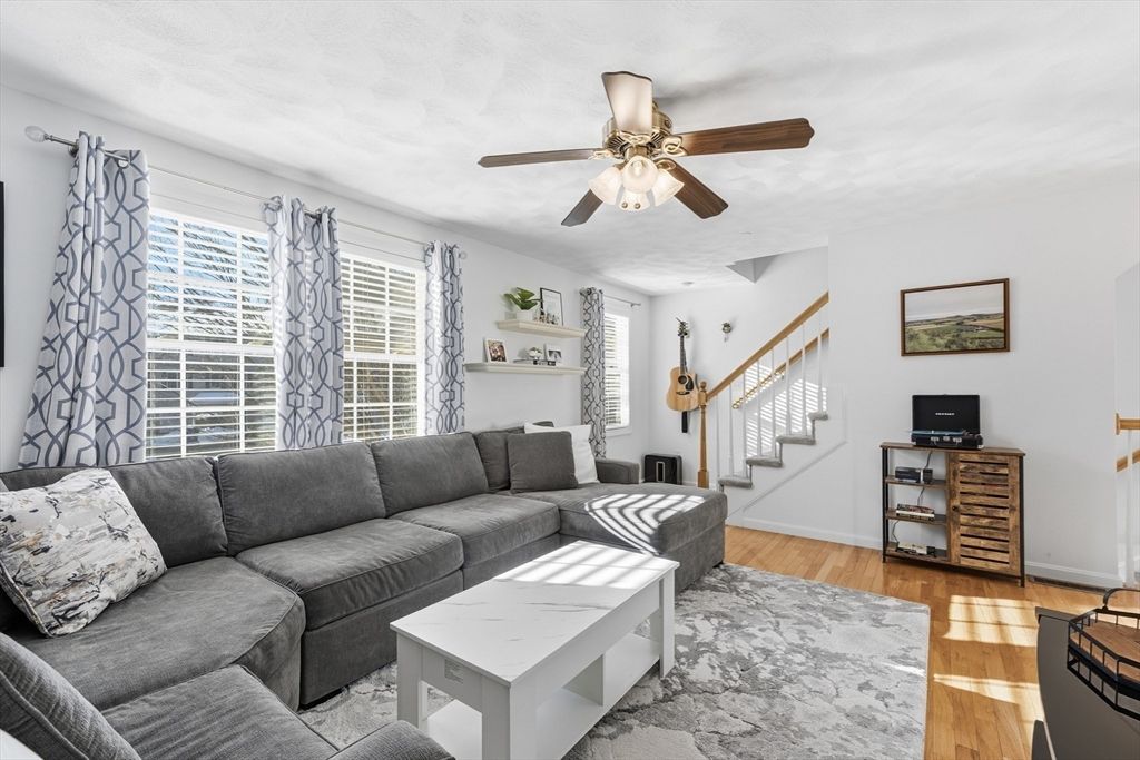 81 Salem Road 74, Billerica, MA 01821