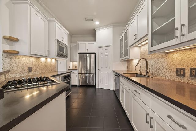 1212 W Alabama Street, Houston, TX 77006