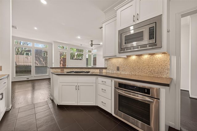 1212 W Alabama Street, Houston, TX 77006