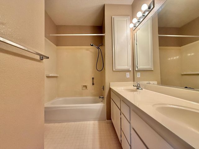 3941 Vancouver Cir, Stockton, CA 95209