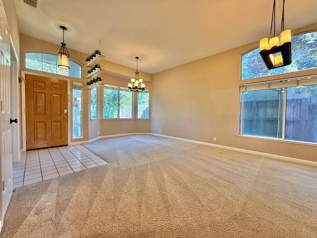 3941 Vancouver Cir, Stockton, CA 95209