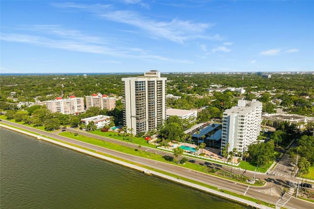 2403 W PALM DRIVE 2, Tampa, FL 33629