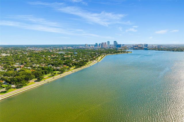 2403 W PALM DRIVE 2, Tampa, FL 33629