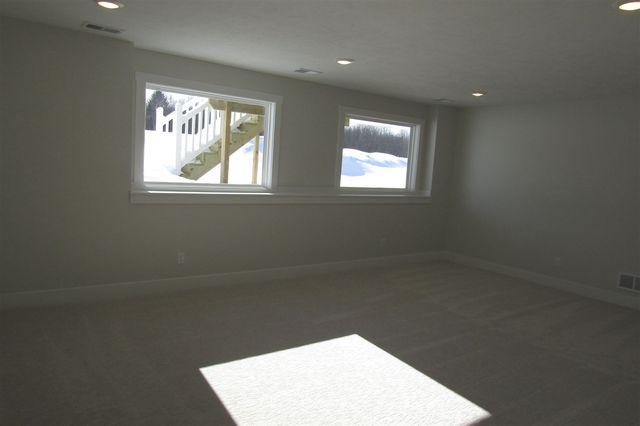 15708 Hawley Drive 49, Grand Haven, MI 49417