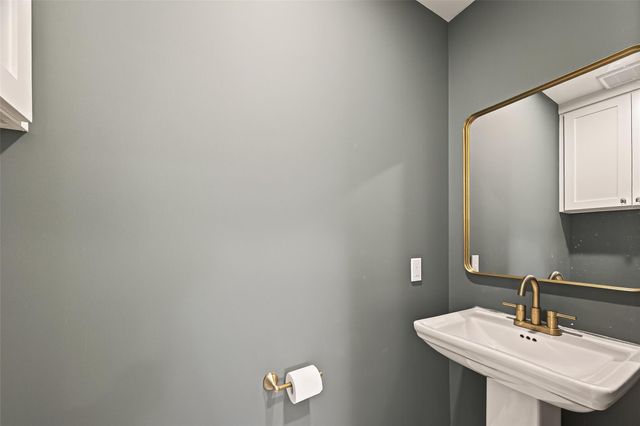 9242 Autauga Street, Houston, TX 77080