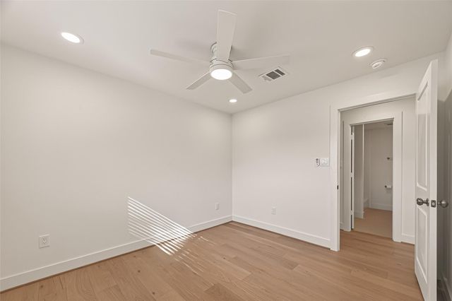 9242 Autauga Street, Houston, TX 77080