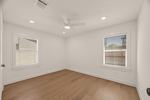 9242 Autauga Street, Houston, TX 77080