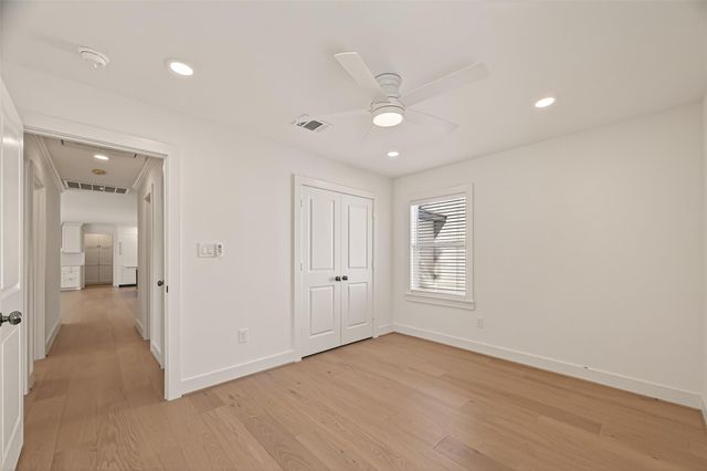 9242 Autauga Street, Houston, TX 77080