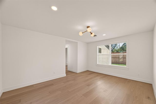 9242 Autauga Street, Houston, TX 77080