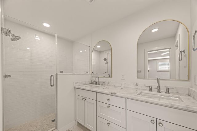 9242 Autauga Street, Houston, TX 77080