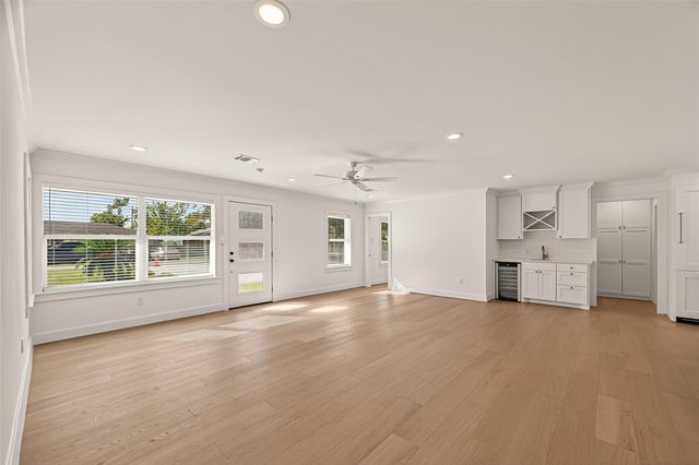 9242 Autauga Street, Houston, TX 77080