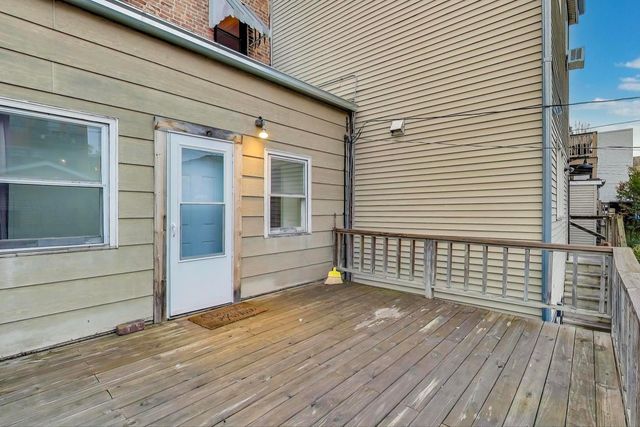 902 S Claremont Avenue 1, Chicago, IL 60612