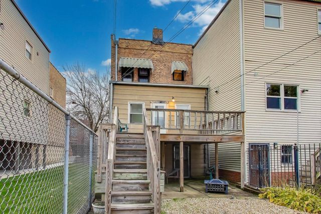 902 S Claremont Avenue 1, Chicago, IL 60612