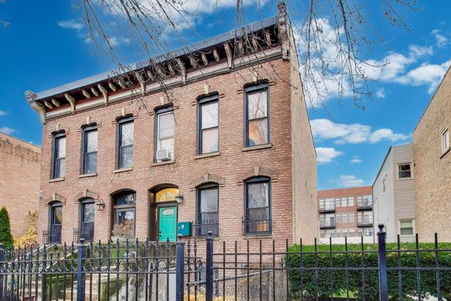 902 S Claremont Avenue 1, Chicago, IL 60612