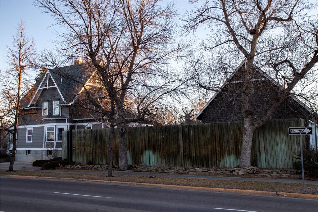 1400 2nd Avenue N, Great Falls, MT 59401 photo 2