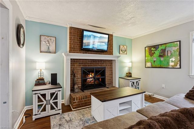 9830 Bacons Fort RD, Gloucester, VA 23061