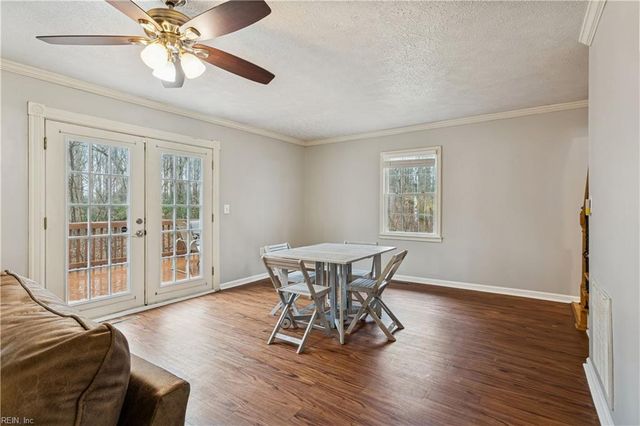 9830 Bacons Fort RD, Gloucester, VA 23061