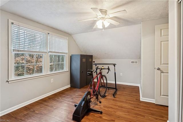 9830 Bacons Fort RD, Gloucester, VA 23061