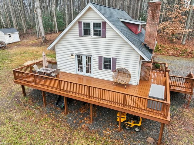 9830 Bacons Fort RD, Gloucester, VA 23061