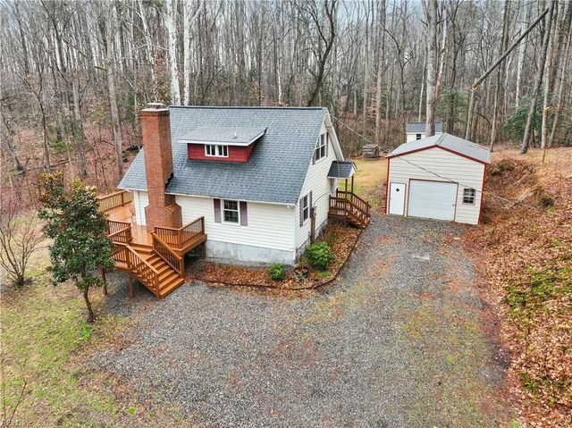 9830 Bacons Fort RD, Gloucester, VA 23061