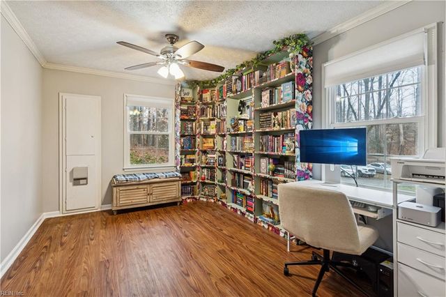 9830 Bacons Fort RD, Gloucester, VA 23061