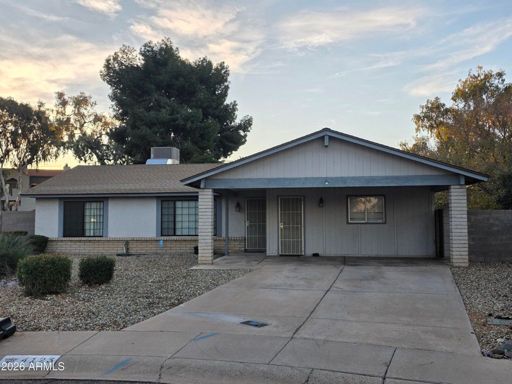 4123 E LOUISE Drive, Phoenix, AZ 85032