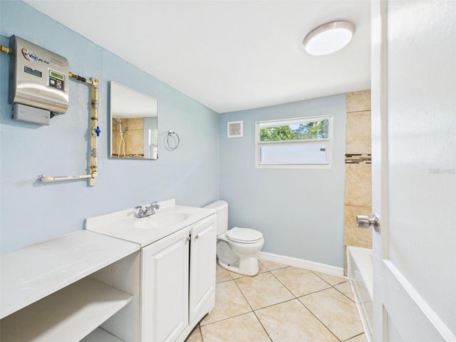 348 GORDON AVENUE, Lake Wales, FL 33859