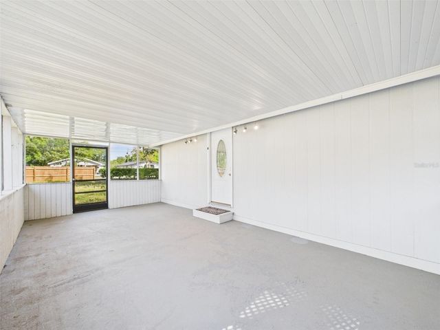 348 GORDON AVENUE, Lake Wales, FL 33859