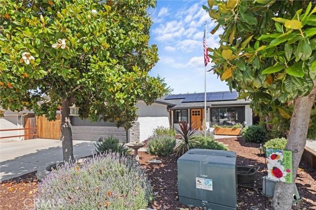 4913 Sparrow Hawk Lane, Paso Robles, CA 93446