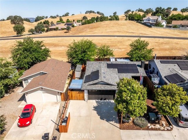 4913 Sparrow Hawk Lane, Paso Robles, CA 93446