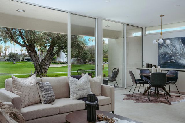 83 Westlake Circle, Palm Springs, CA 92264