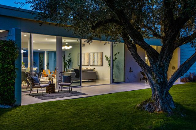 83 Westlake Circle, Palm Springs, CA 92264
