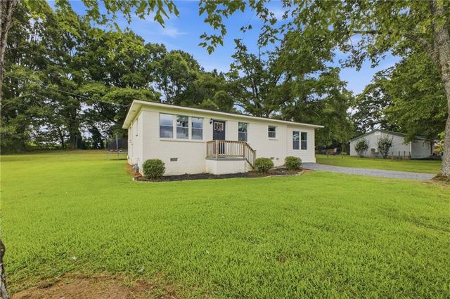 2398 Hall Station Road NW, Adairsville, GA 30103