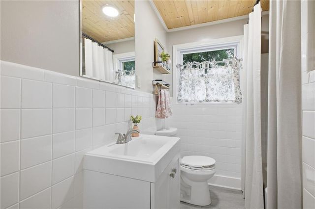 2398 Hall Station Road NW, Adairsville, GA 30103