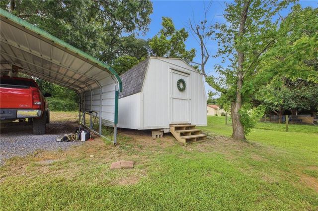 2398 Hall Station Road NW, Adairsville, GA 30103