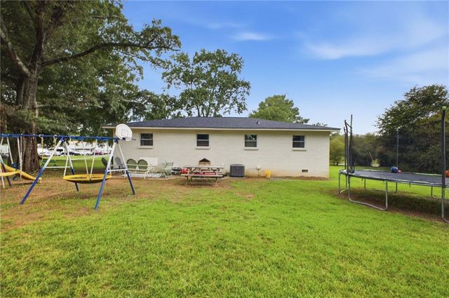 2398 Hall Station Road NW, Adairsville, GA 30103