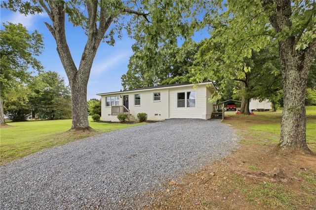 2398 Hall Station Road NW, Adairsville, GA 30103