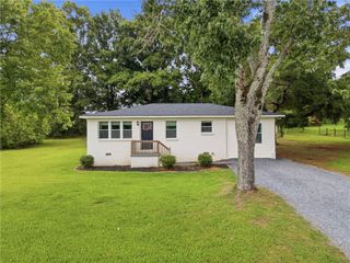 2398 Hall Station Road NW, Adairsville, GA 30103
