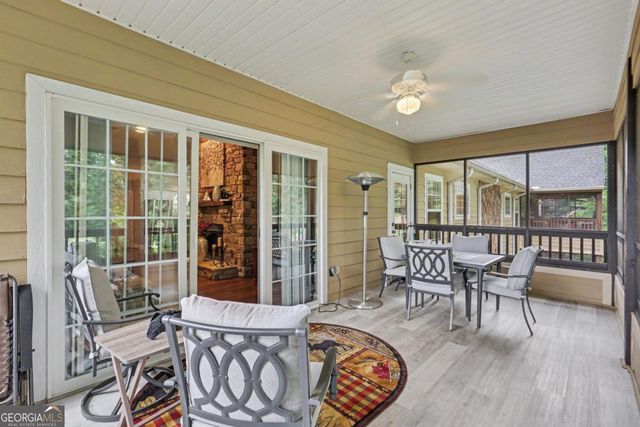 112 Gleneagle Court 303, Clayton, GA 30525