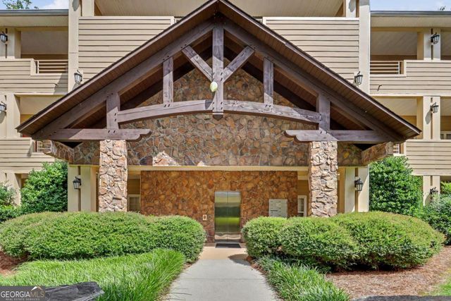112 Gleneagle Court 303, Clayton, GA 30525