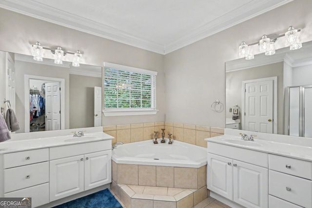 112 Gleneagle Court 303, Clayton, GA 30525