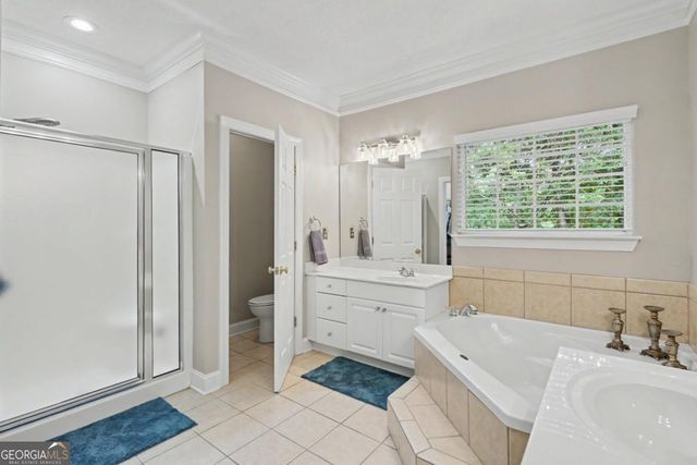 112 Gleneagle Court 303, Clayton, GA 30525