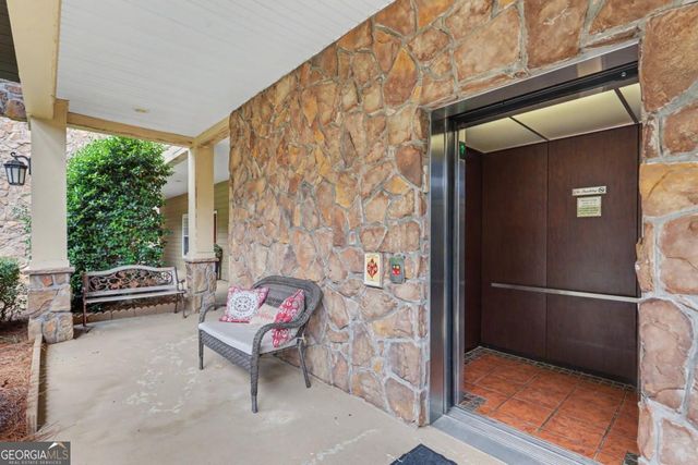 112 Gleneagle Court 303, Clayton, GA 30525