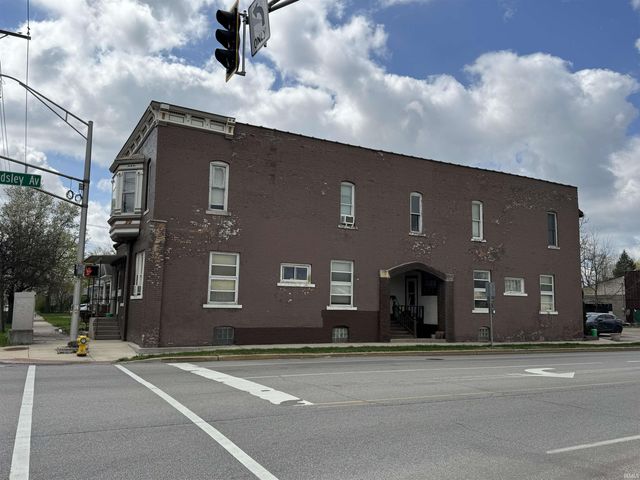 701 W Beardsley Avenue, Elkhart, IN 46514